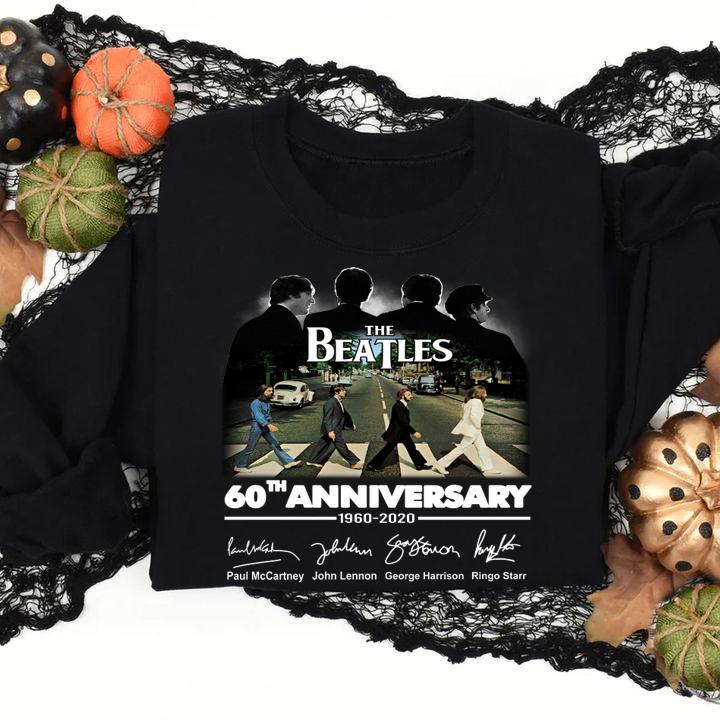 Funny The Beatles 60th anniversary 1960 2020 signature Crossing the line t-shirt sweatshirt