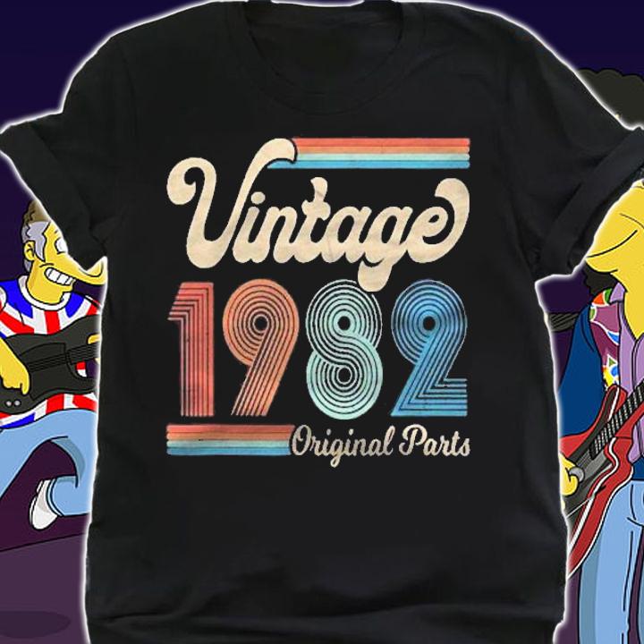 39Th Birthday Graphic Tee Born In 1982 Shirts Vintage Theme shirt t-shirt