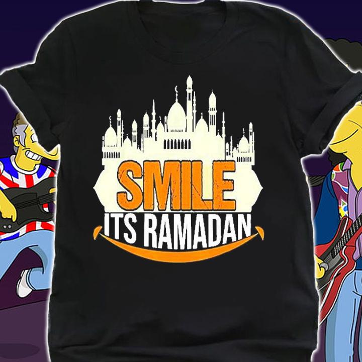 Smile Its Ramadan Cool Islamic Ramadan Saying Muslim Eid T-Shirt t-shirt