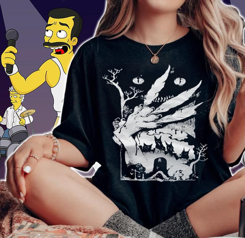 Feathers Cats horror Halloween T-shirt